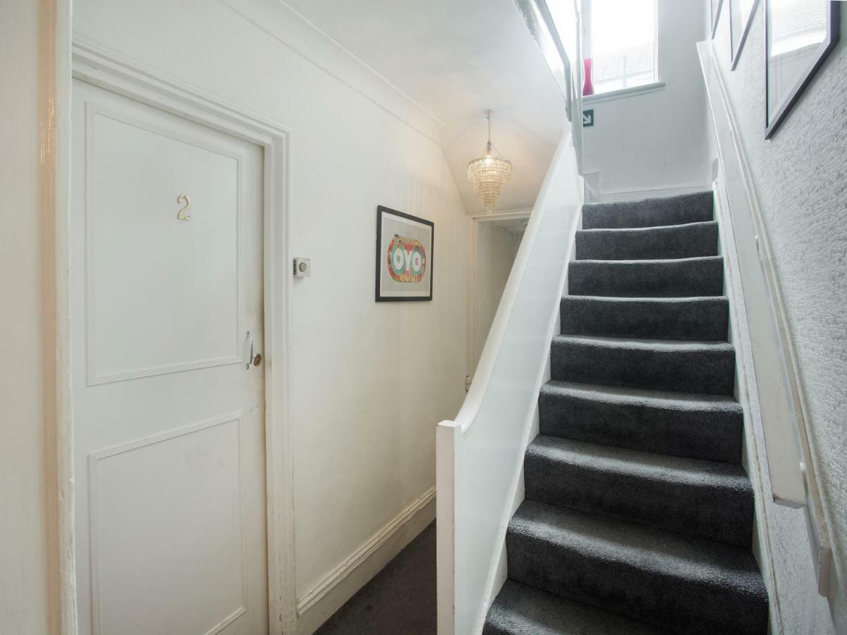 Oyo Avalon Lifestyle Guest House Brighton Екстер'єр фото